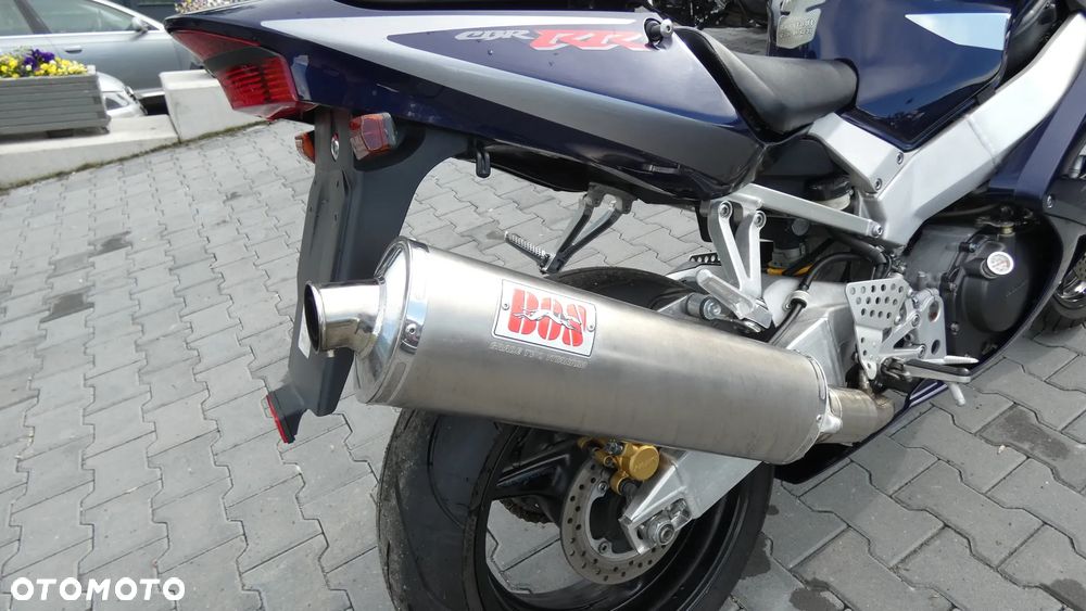 Honda CBR - 9