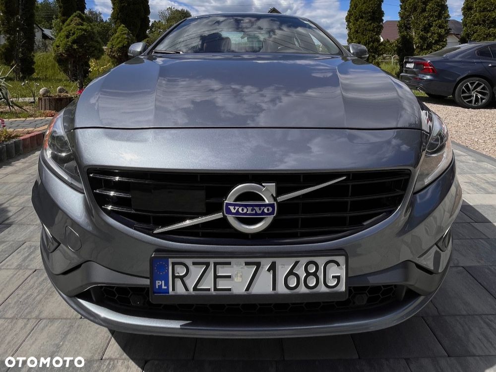 Volvo S60 - 1
