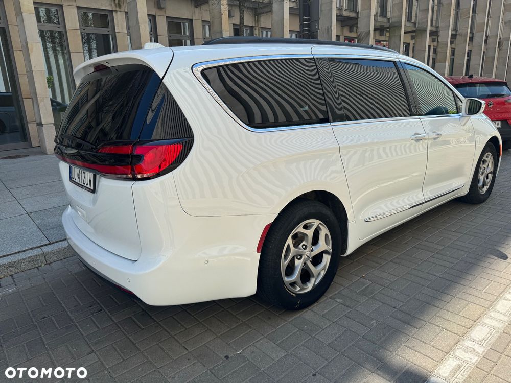 Chrysler Pacifica - 10
