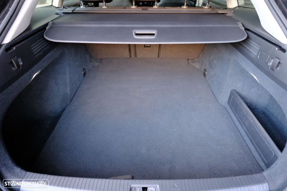 VW Arteon Shooting Brake 2.0 TDI Elegance DSG - 38