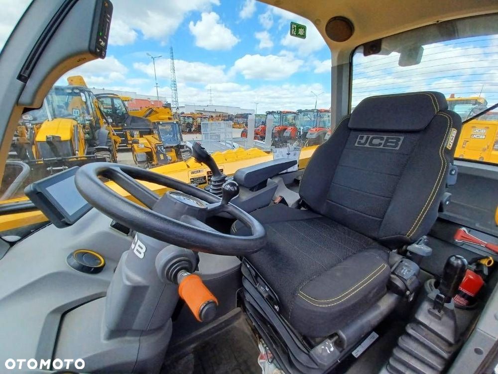 JCB 542-70 Agri - 7