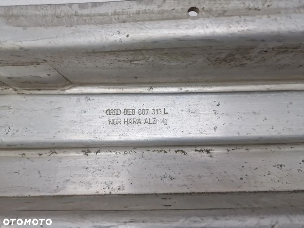 AUDI A4 B6 / B7 8E0 01-08 BELKA TYLNA TYLNIA TYŁ / POD ZDERZAK , NR 8E0807313L , NR AUKCJI BEL33 - 9