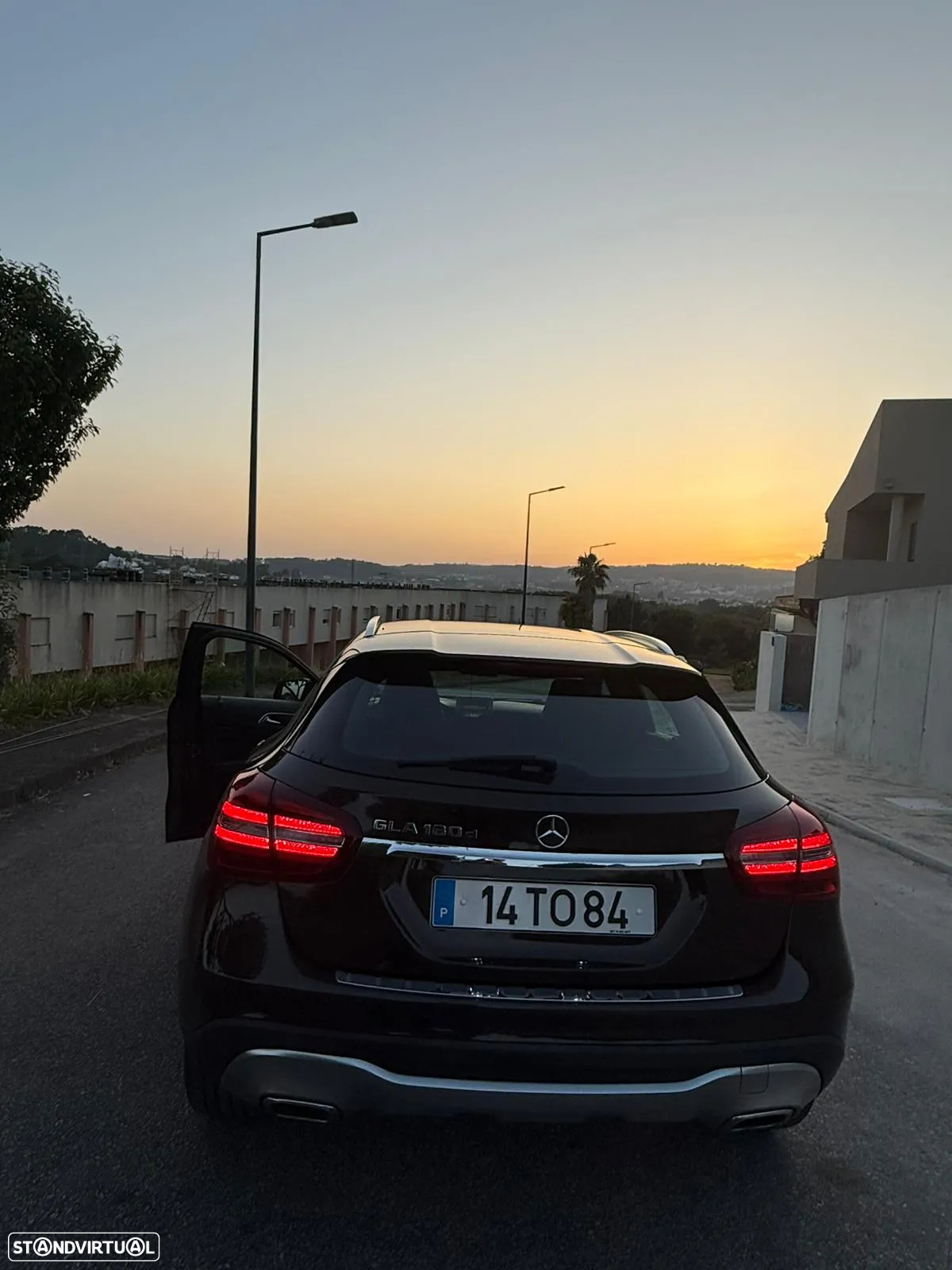 Mercedes-Benz GLA 180 d Aut. - 14