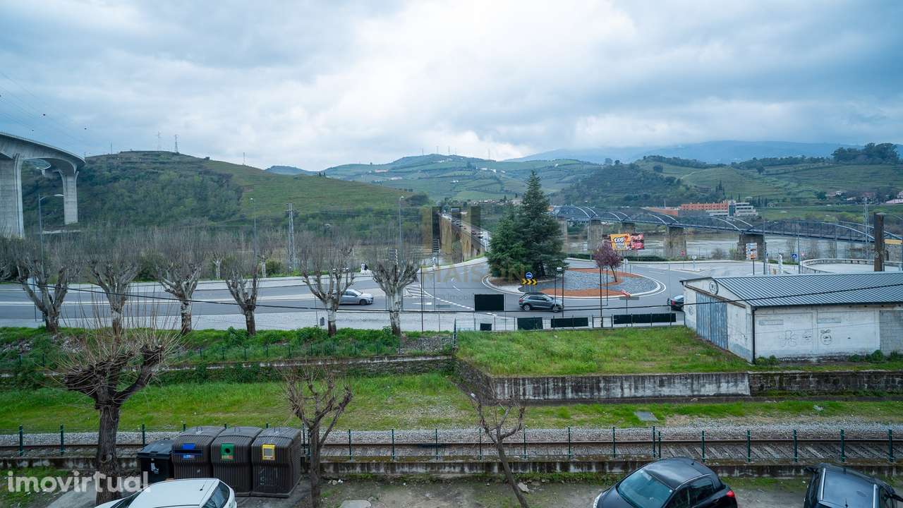 APARTAMENTO T3 | VISTAS DOURO | ELEVADOR - Grande imagem: 5/31