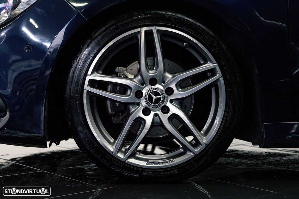 Mercedes-Benz CLA 200 d Shooting Brake AMG Line Aut. - 11