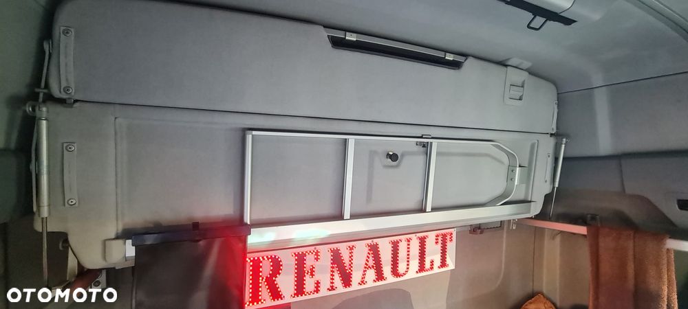 Renault GAMA T 460 - 13