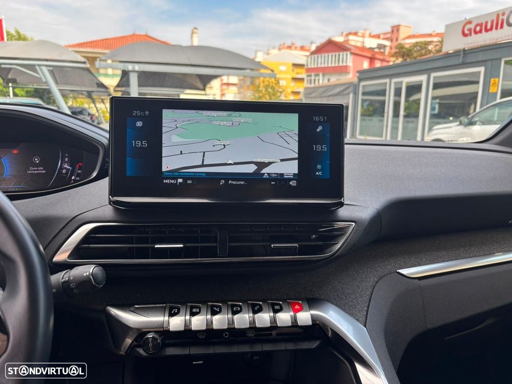 Peugeot 3008 1.5 BlueHDi Allure EAT8 - 28