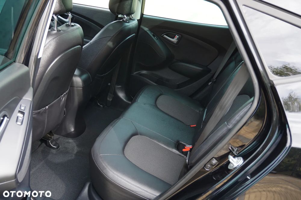 Hyundai ix35 blue 1.6 2WD Finale Gold - 28