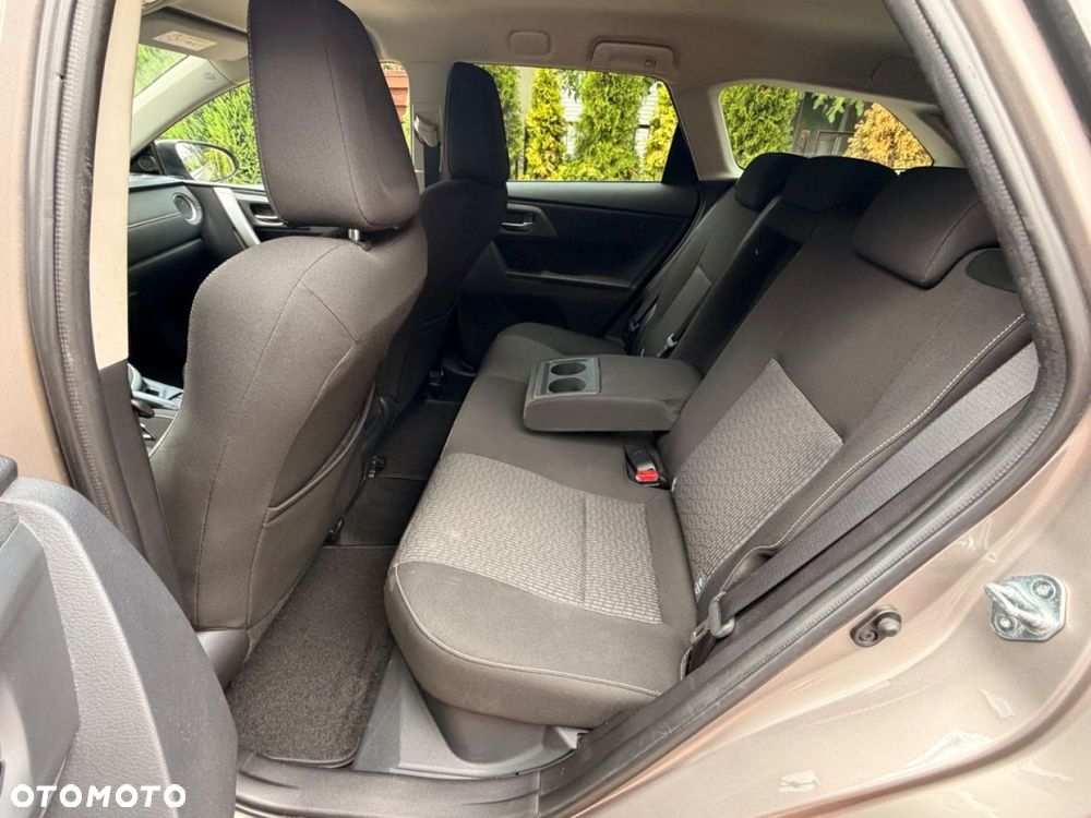 Toyota Auris Hybrid 135 Premium - 15