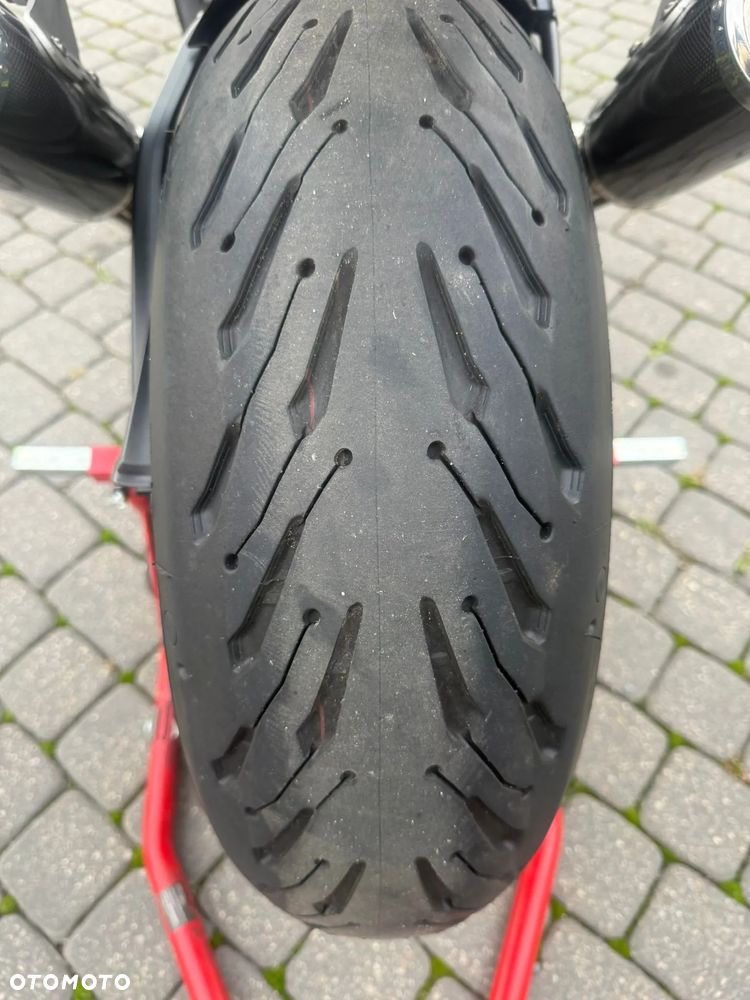 Suzuki GSX-R - 21