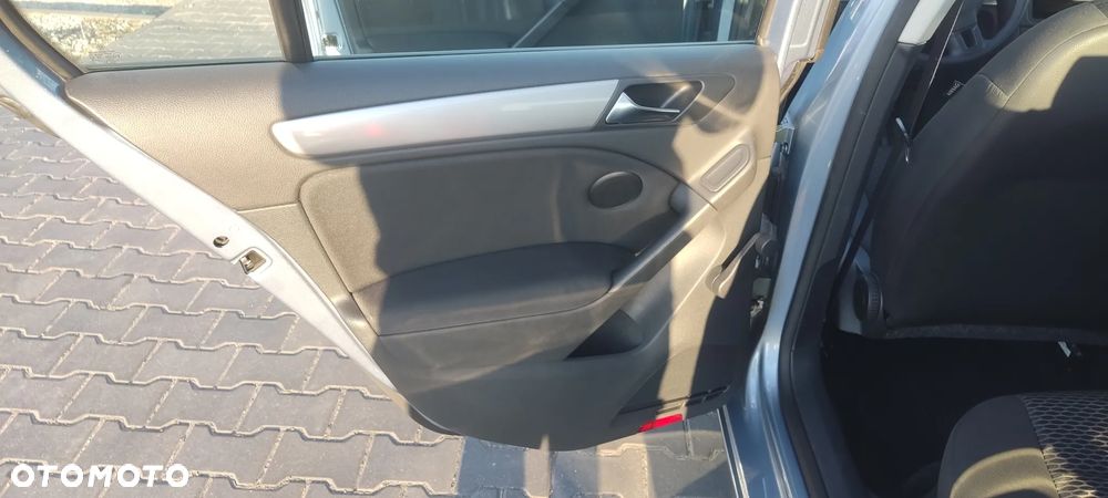 Volkswagen Golf 1.6 Team - 21