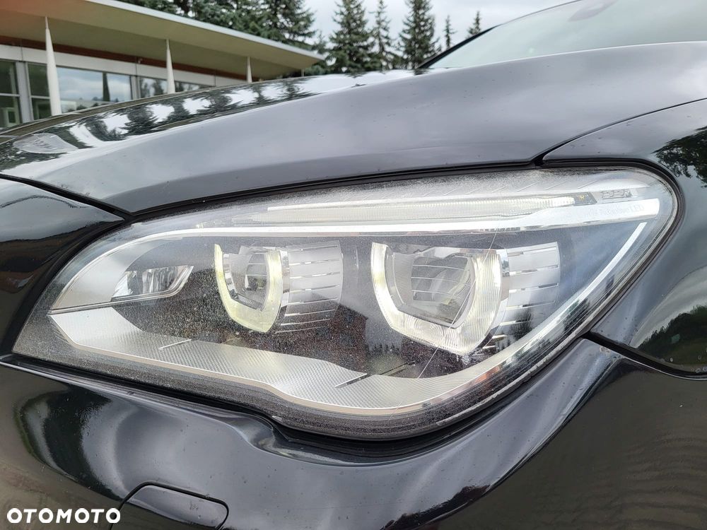 BMW Seria 7 740i Edition Exclusive - 5