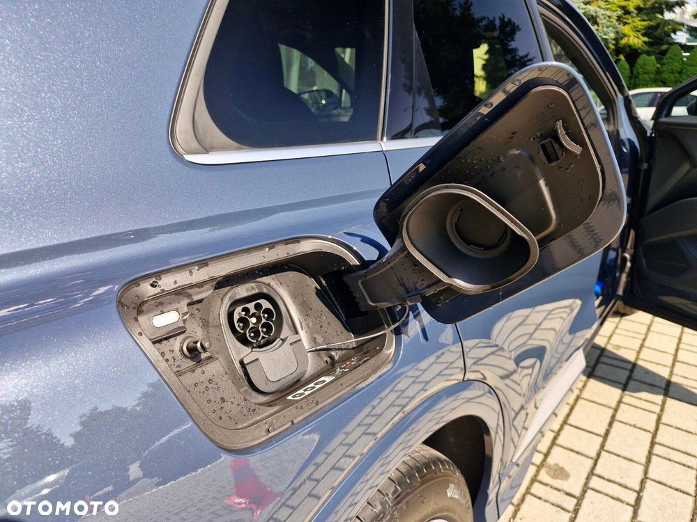 Audi Q4 e-tron - 12