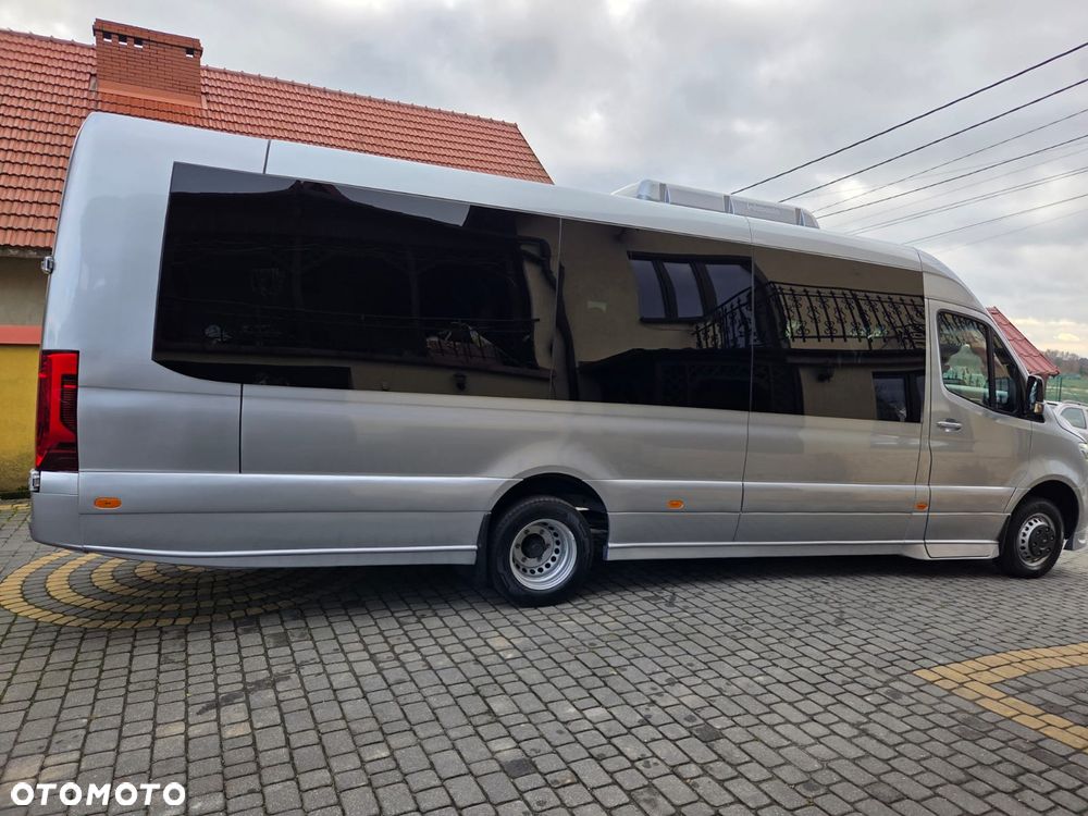 Mercedes-Benz SPRINTER - 12