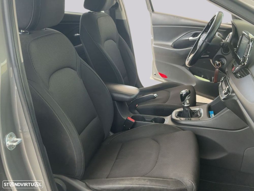 Hyundai i30 CW - 4