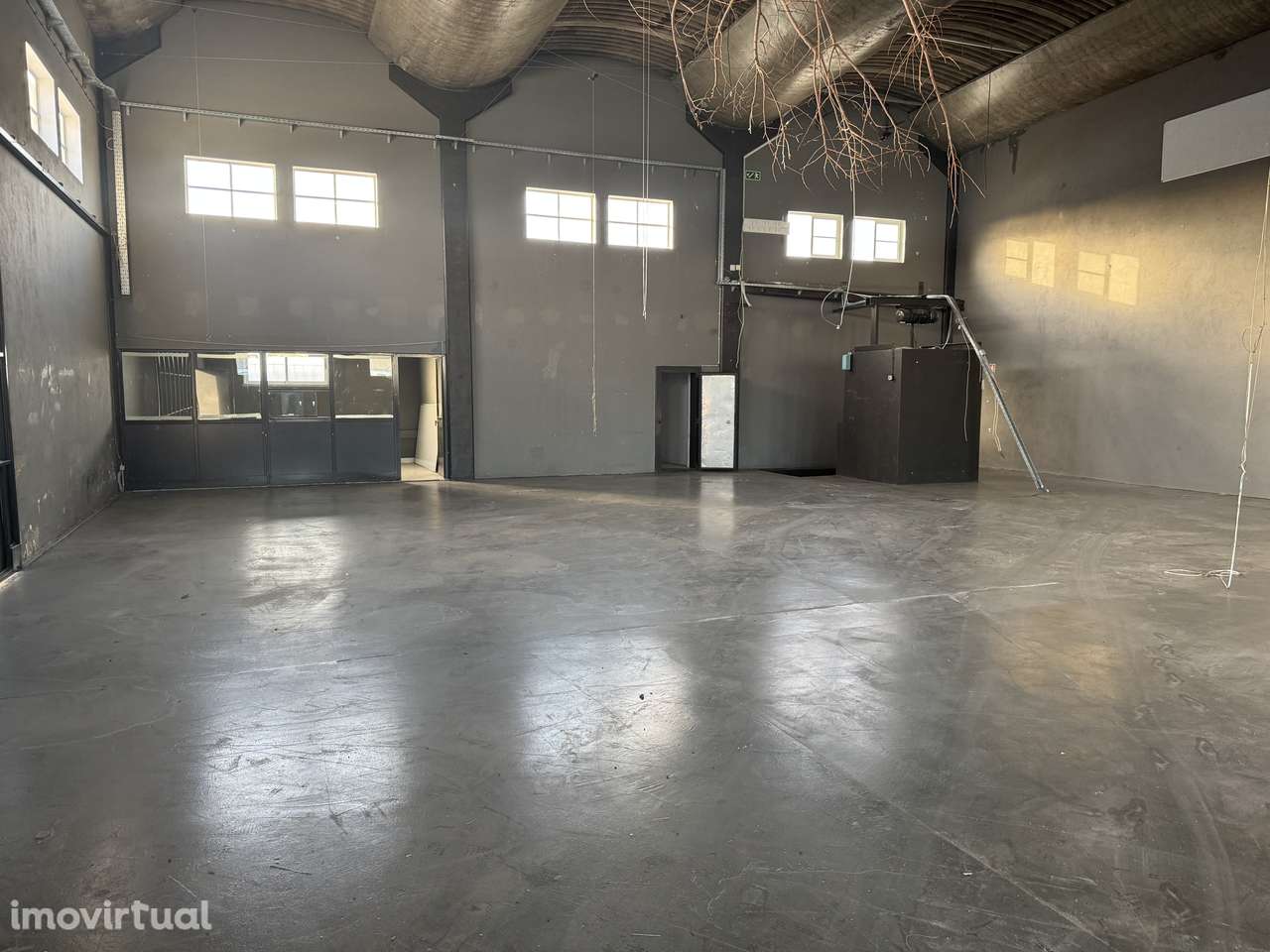 Armazém 600m2 Parque Industrial - Grande imagem: 2/13
