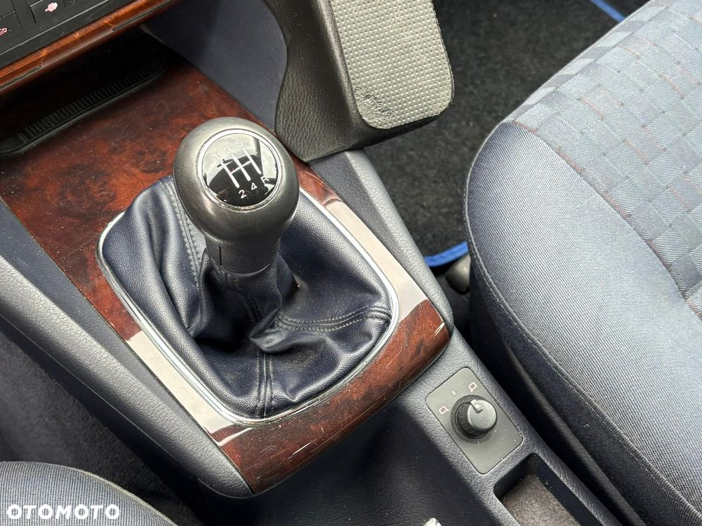 Audi A6 Avant 1.8 T - 17