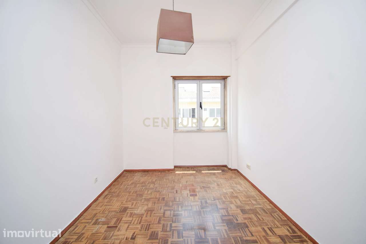 Apartamento Renovado T2 em Sintra, União das Freguesias do Cacém - Grande imagem: 2/19