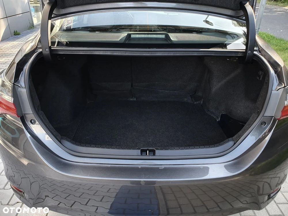 Toyota Corolla 1.6 Comfort - 11