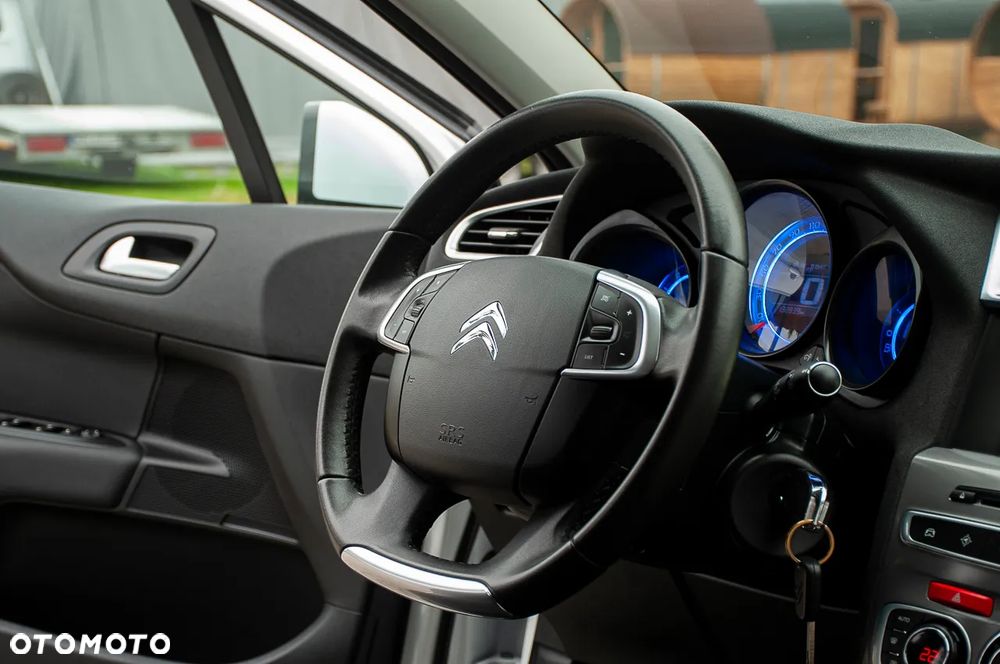 Citroën C4 PureTech 130 Stop&Start SHINE - 30