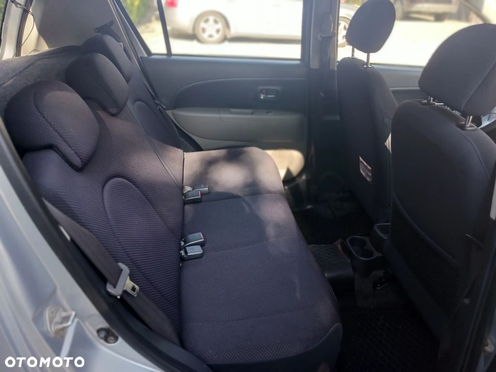 Daihatsu Sirion 1.3 - 6