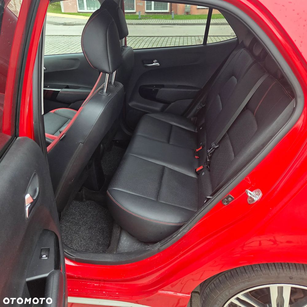 Kia Picanto - 10