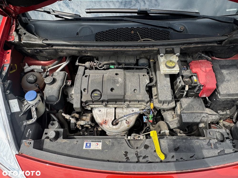 Peugeot Partner 90 Family - 8