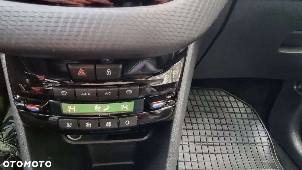 Peugeot 2008 PureTech 110 Stop&Start Style - 9
