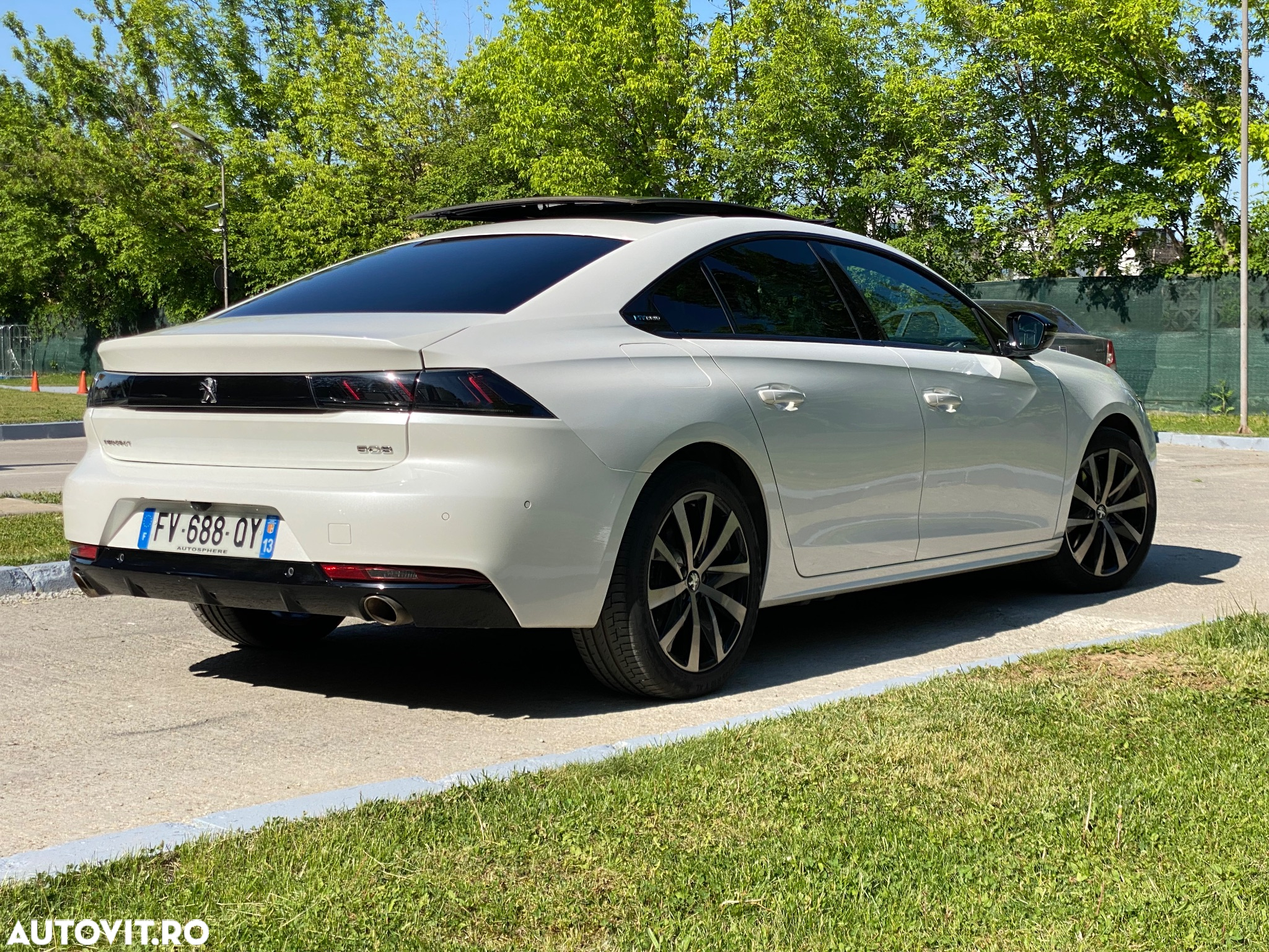 Peugeot 508 Hybrid 225 e-EAT8 GT - 12