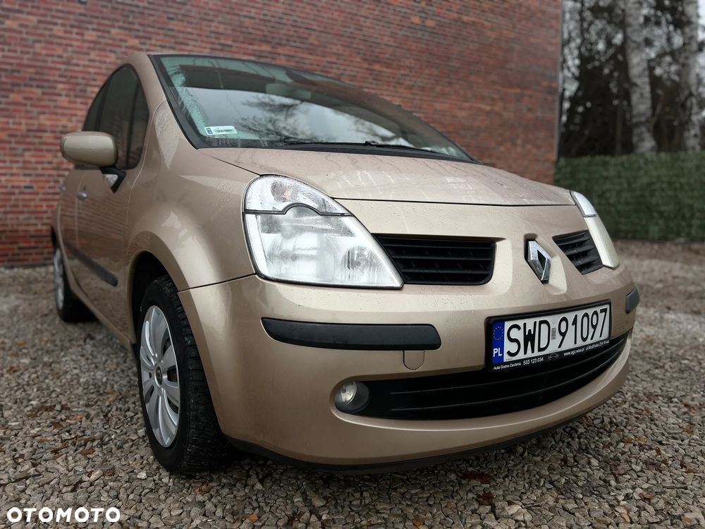 Renault Modus - 32