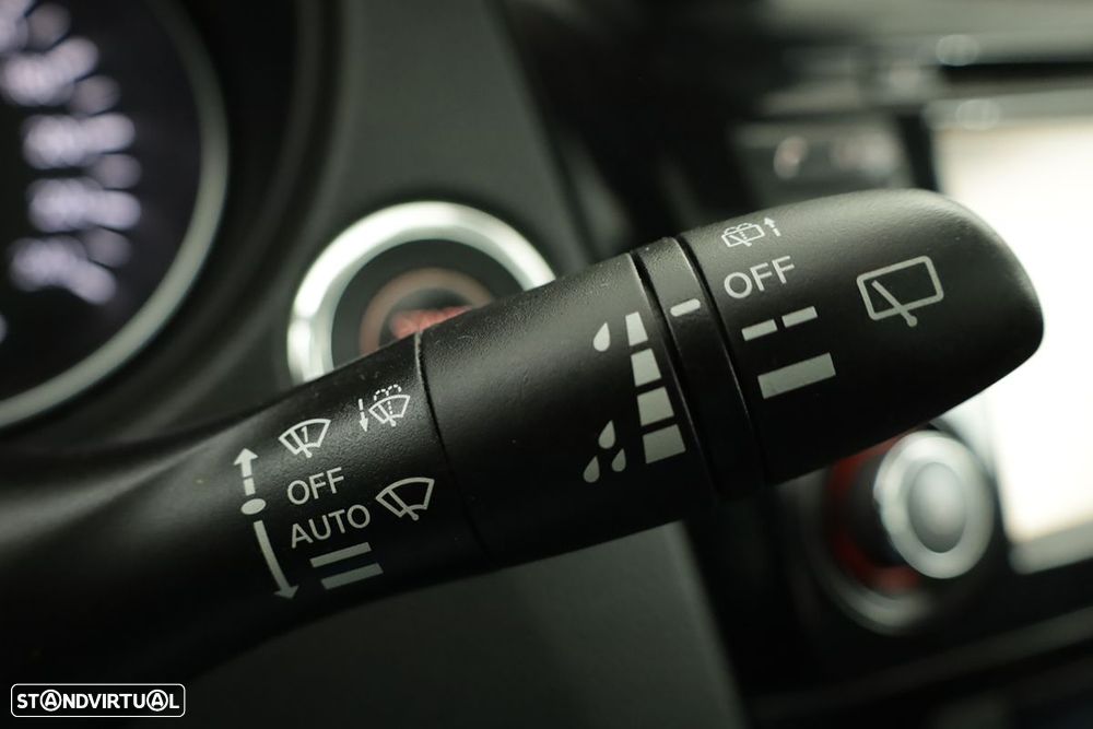 Nissan Qashqai 1.5 dCi N-Connecta 18 - 18