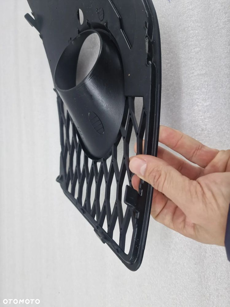 SEAT LEON II 2 1P0 CUPRA 05-09 LEWA KRATKA BOCZNA ZDERZAKA PRZEDNIEGO PRZÓD , NR 1P0853665C , NR AUKCJI C/38 - 5