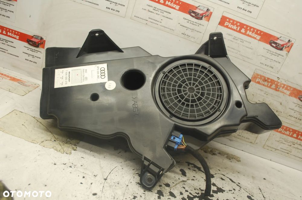 GŁOŚNIK SUBWOOFER BAGAŻNIKA 8P3035382 AUDI A3 8P 3D 8P3035382A - 3