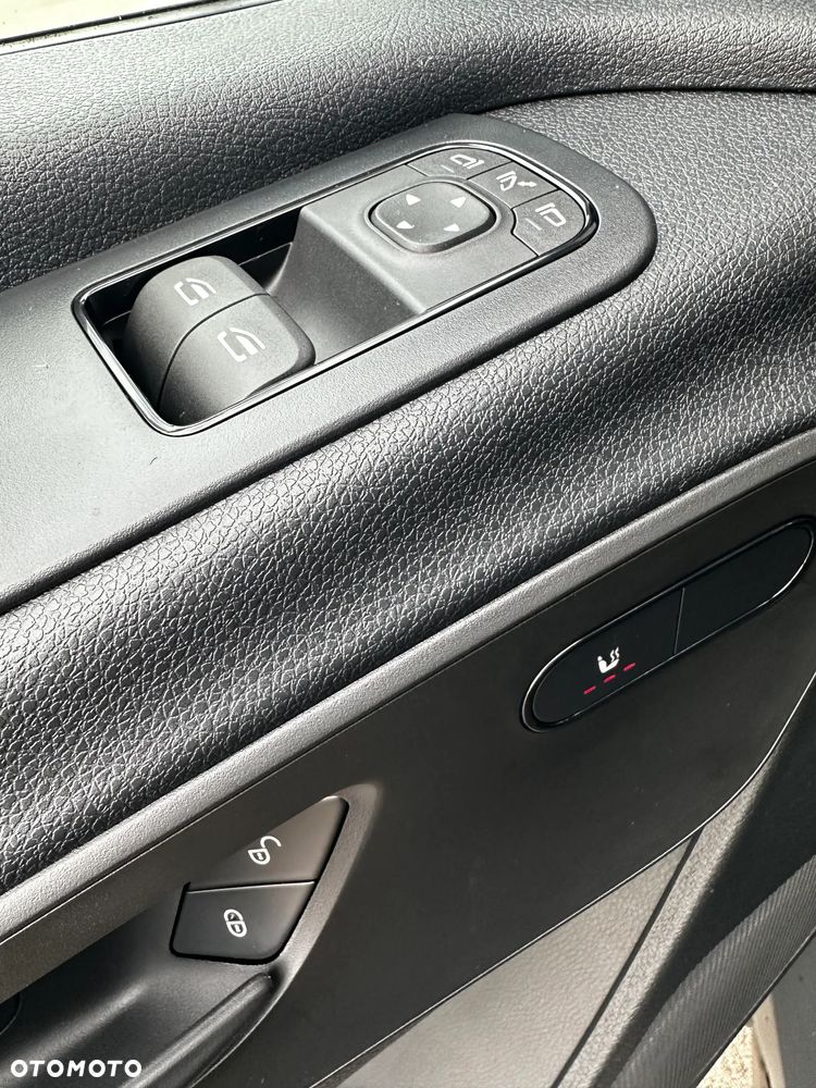 Mercedes-Benz Sprinter 319 CDI Furgon 3665 mm L2H2 - 26