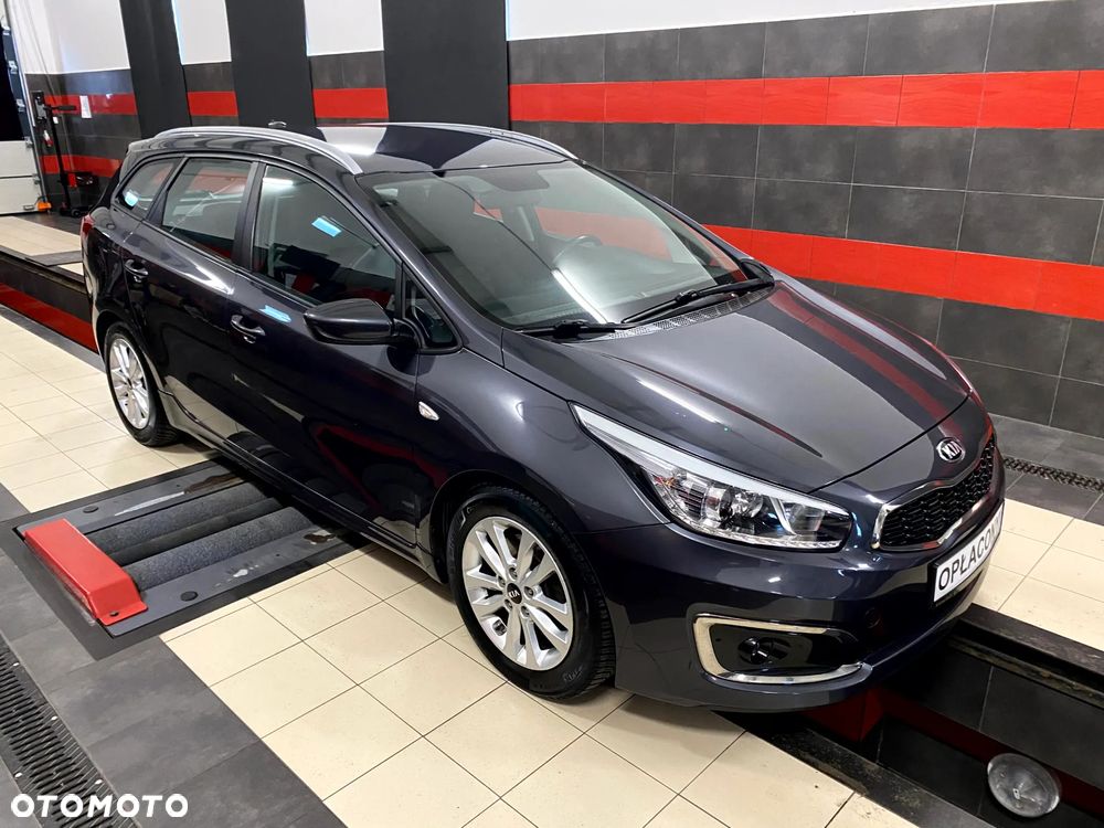 Kia Ceed 1.6 GDI ISG Platinum Edition - 5
