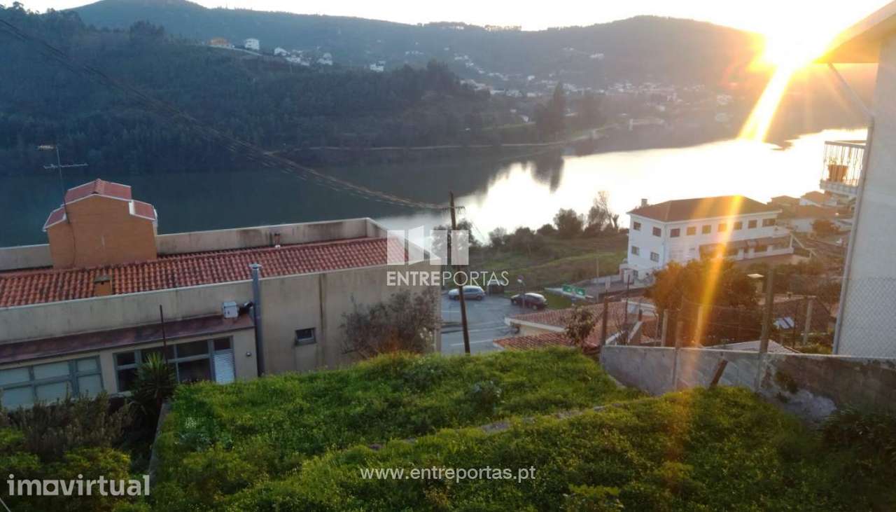 Venda Terreno c/ vistas sobre o Rio Douro, Rio Mau, Penafiel - Grande imagem: 2/22