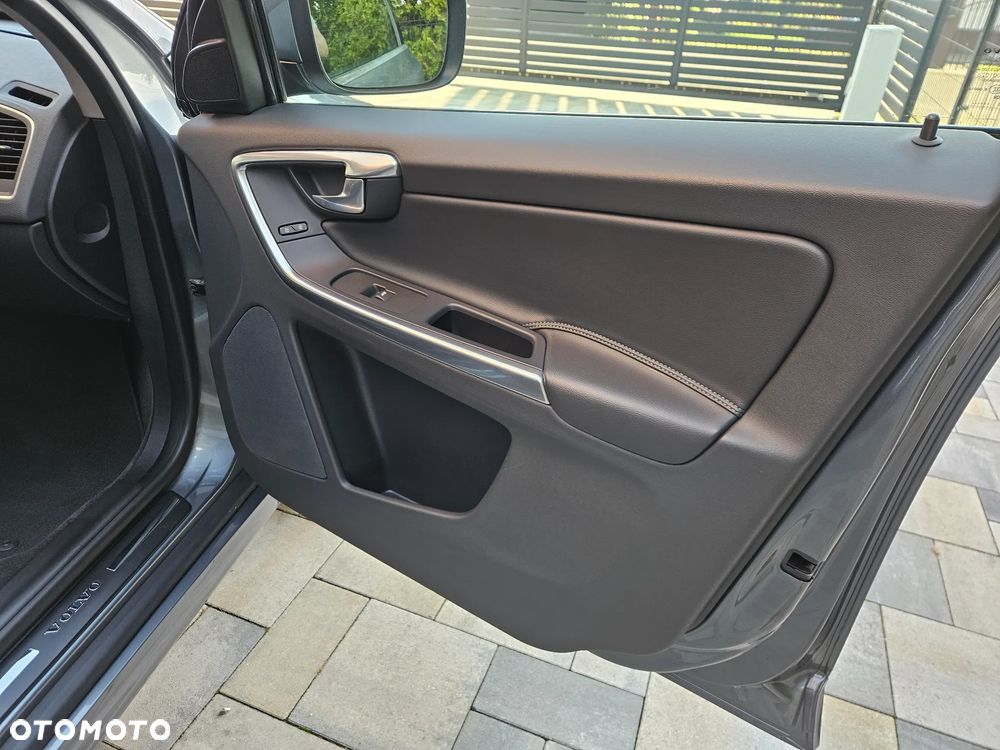 Volvo XC 60 D3 Inscription - 11