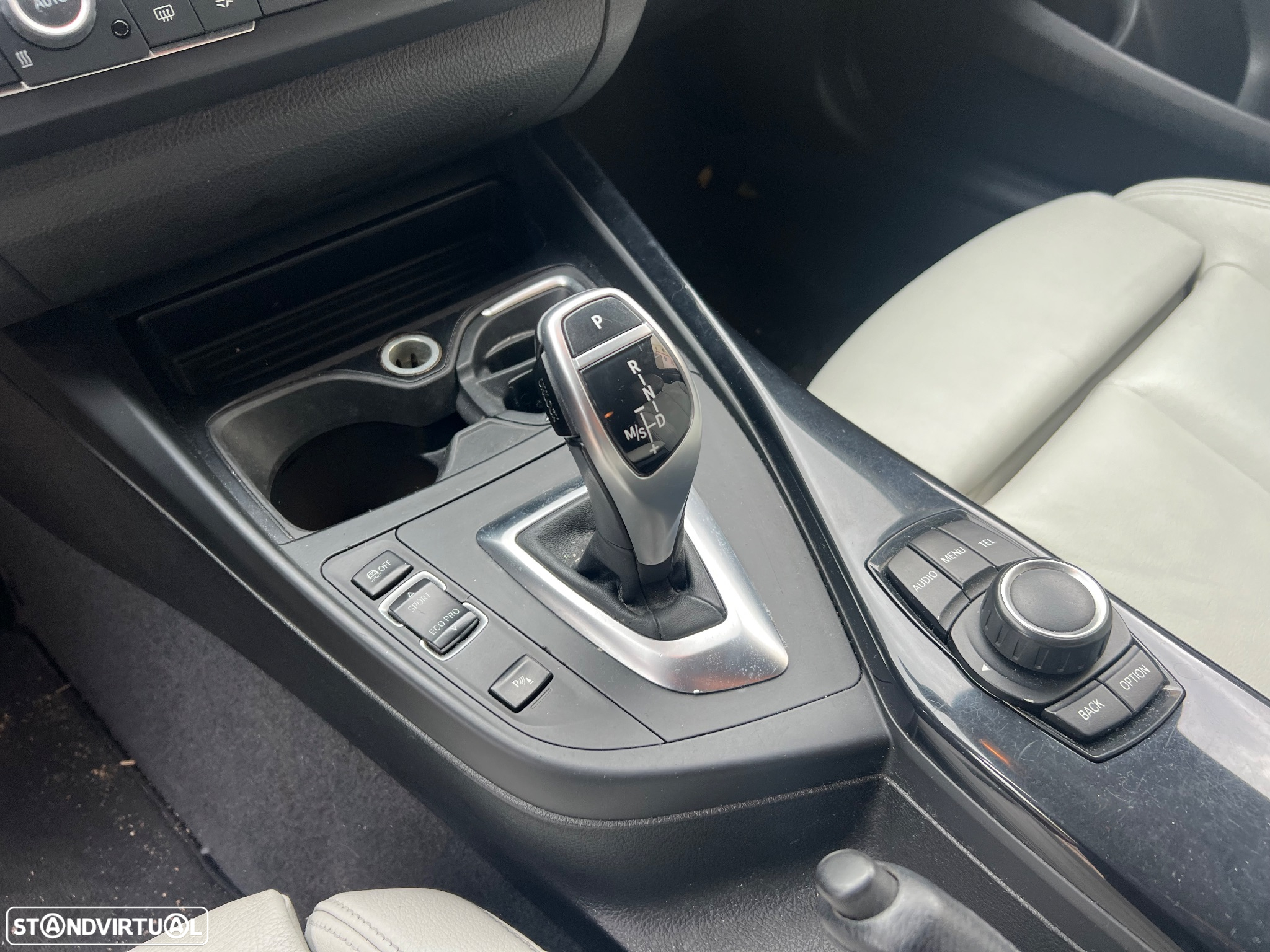 BMW 120 d Sport-Aut. Urban Line - 11
