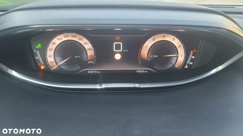 Peugeot 3008 PureTech 130 Stop & Start Allure - 16