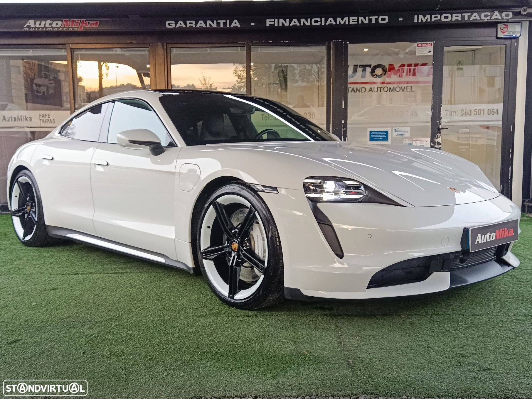 Porsche Taycan Turbo - 7