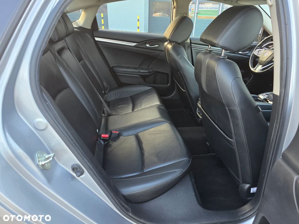 Honda Civic 1.5 i-VTEC Turbo CVT Executive - 31