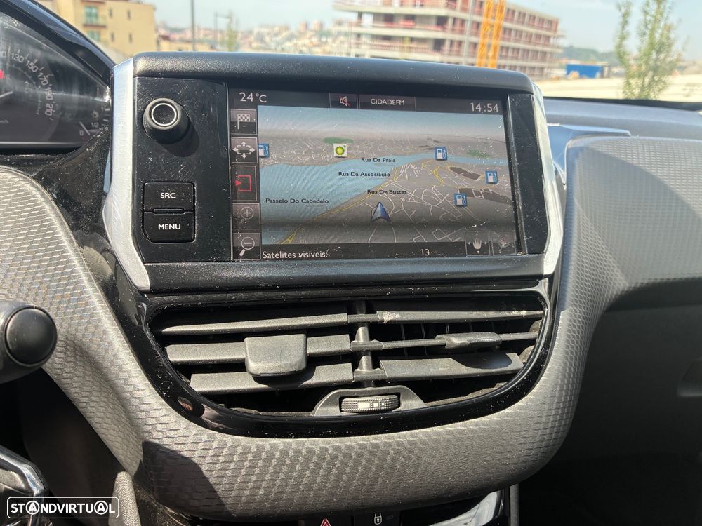 Peugeot 208 1.2 PureTech GT Line - 22