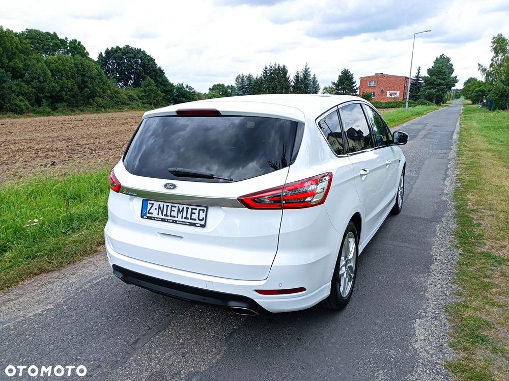 Ford S-Max 2.0 TDCi Titanium PowerShift - 38