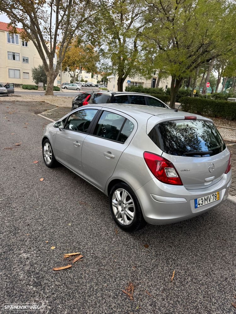Opel Corsa 1.3 CDTI DPF Selection 110 Anos - 4
