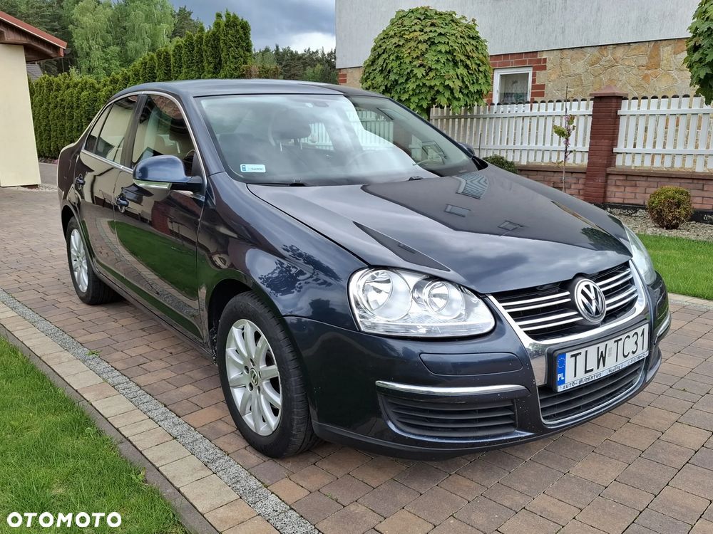 Volkswagen Jetta 1.9 TDI Comfortline - 11