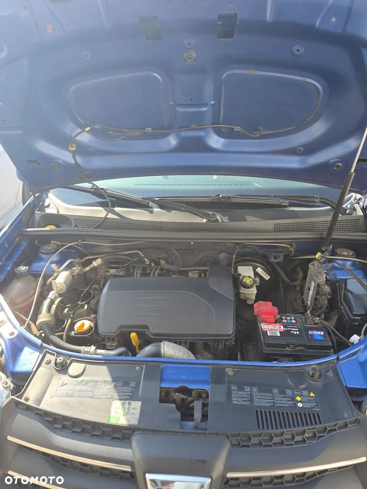 Dacia Logan 1.2 16V Laureate - 8