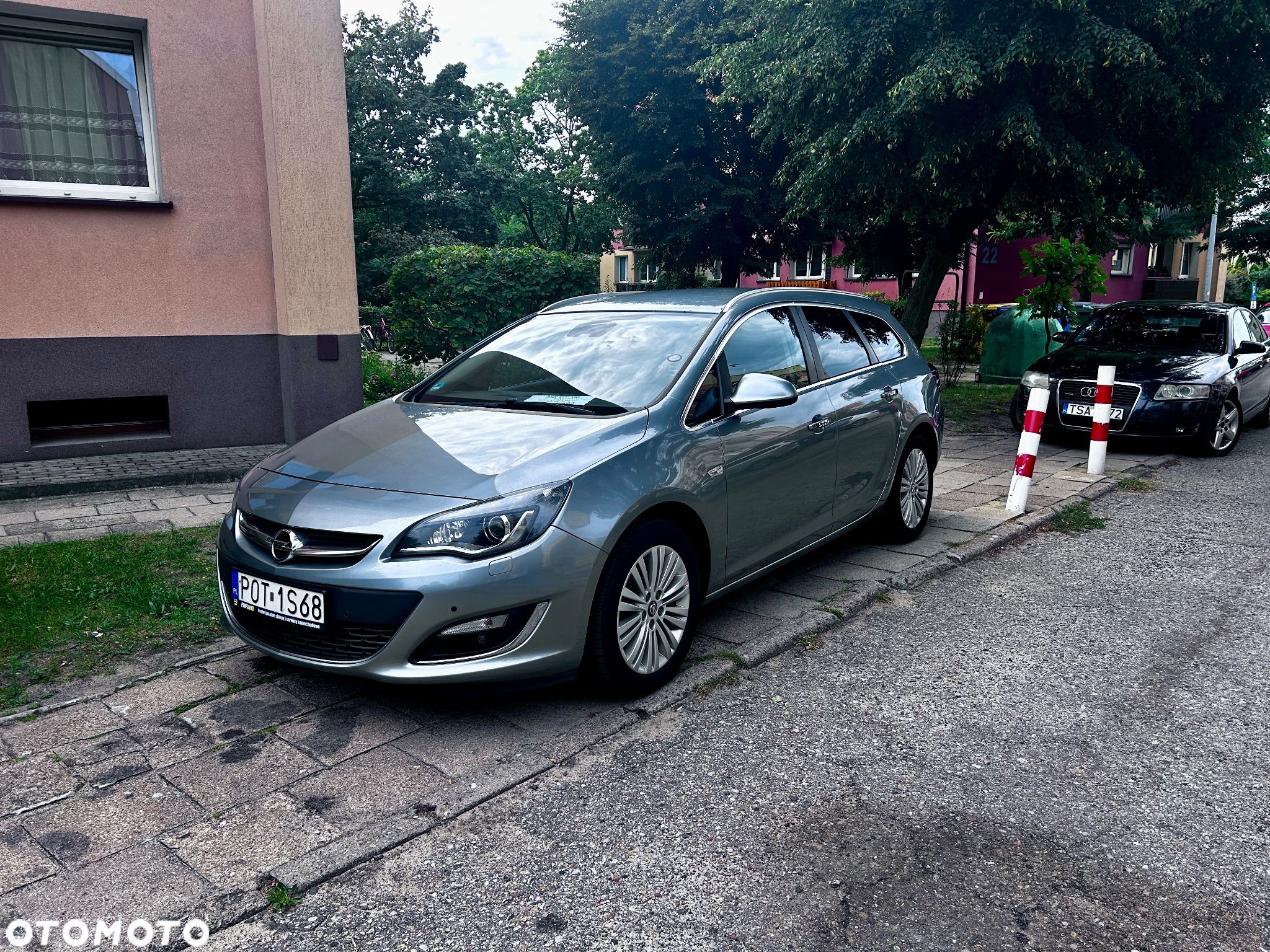 Opel Astra IV 2.0 CDTI Cosmo - 1