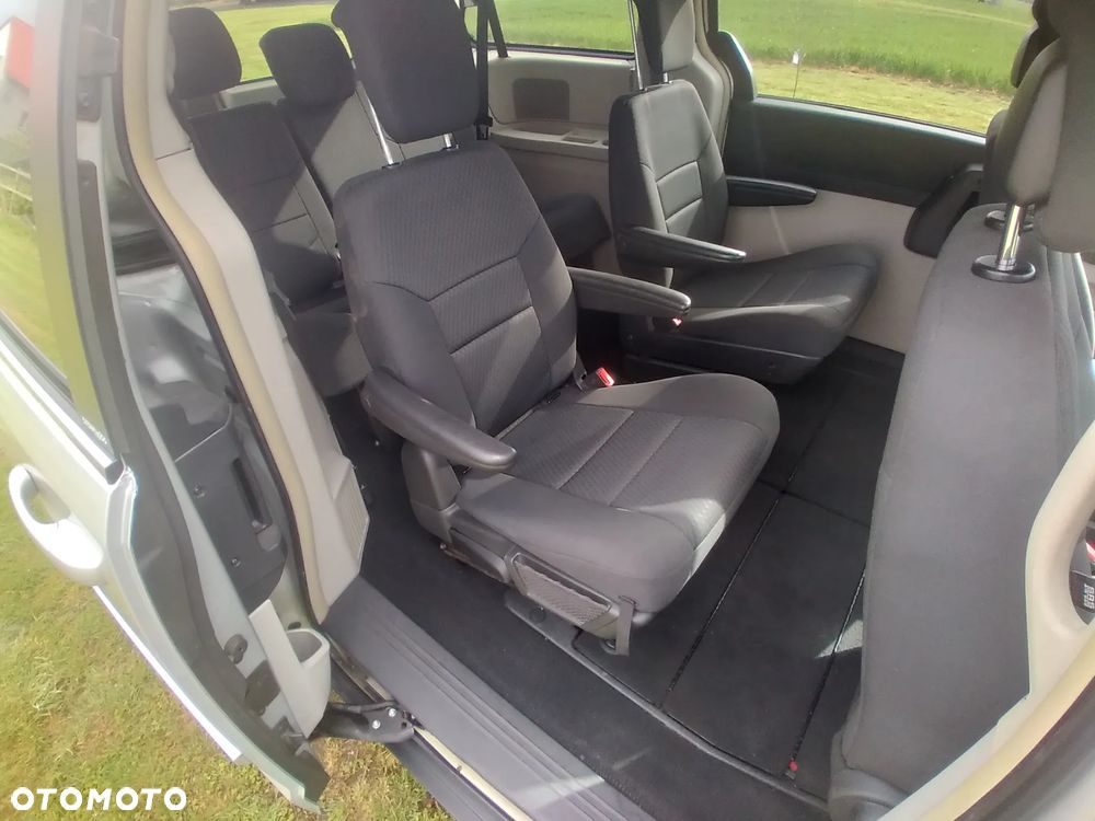 Chrysler Grand Voyager - 7