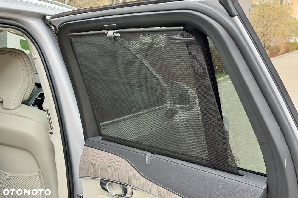 Volvo XC 90 B5 D AWD Plus Bright - 26