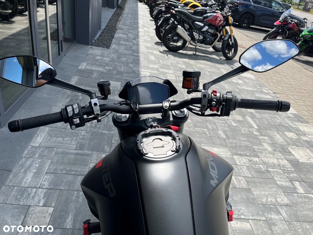 Ducati Monster - 4